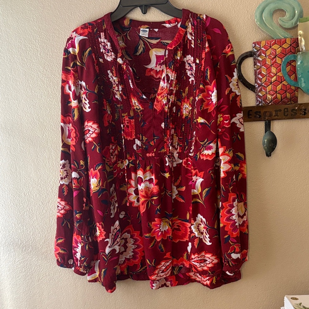 Old Navy Floral Burgundy Blouse